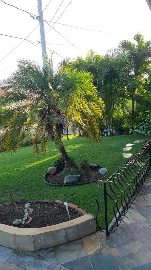 Caribbean Estates, 10 Mins From The Beach, Beautiful Gated Community Portmore Exteriér fotografie