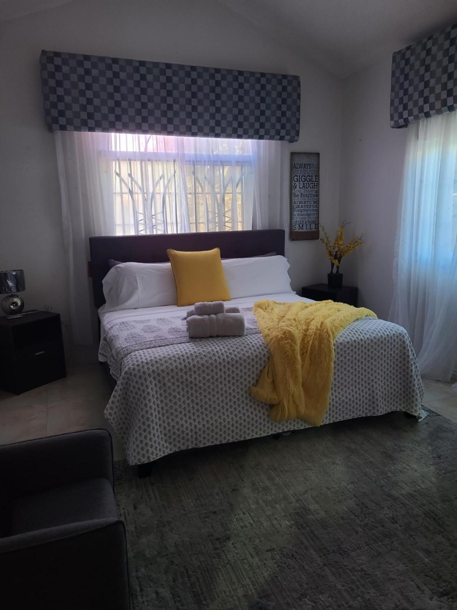 Caribbean Estates, 10 Mins From The Beach, Beautiful Gated Community Portmore Exteriér fotografie